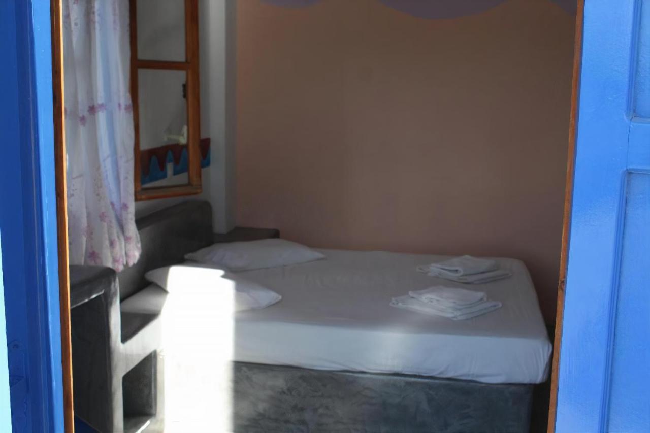 Studios Halaris Perissa  Ngoại thất bức ảnh
